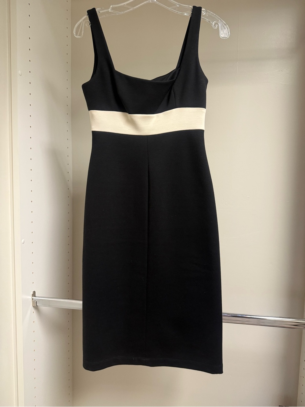 BCBGMaxAzria Classy Lined Black Dress with Cream Band Detail Size: 2